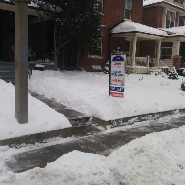 Snow shoveling customer of North Toronto Snow Services