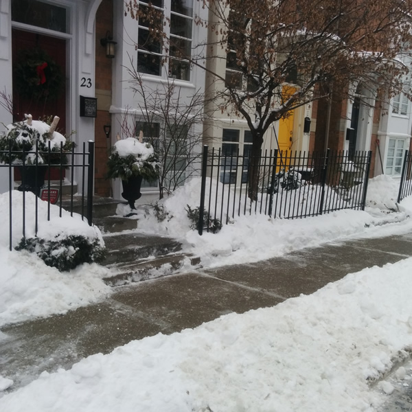 North Toronto Snow Services townhouse snow shoveling near Leaside